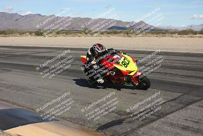 media/Nov-16-2025-Race Pace (Sun) [[8c5fa54630]]/Non Verified Riders (1st 20 Minutes)/3-Turn 3 Inside (11am)/